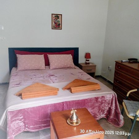 Cozy & Bright Home 50M From Subway -Agios Antonios Atény Exteriér fotografie